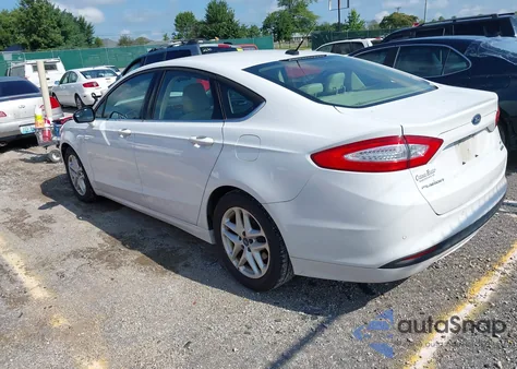 2016 Ford Fusion Se z USA, uszkodzony, nr VIN 3FA6P0HD0GR121995
